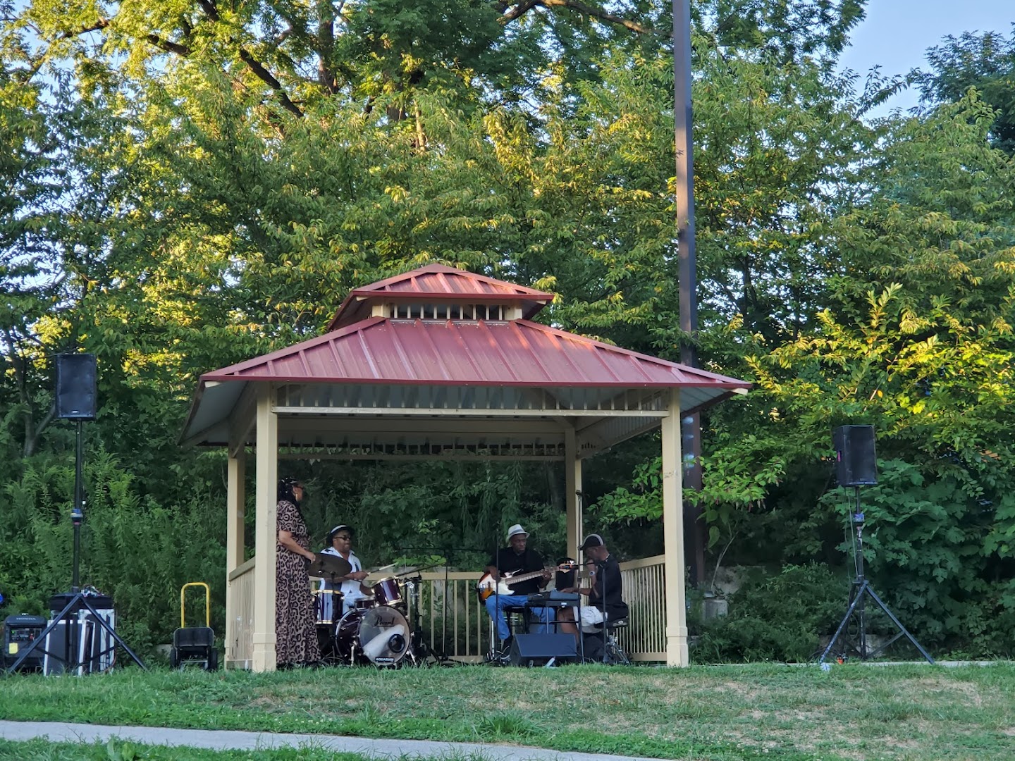 Rose Playground photo 2