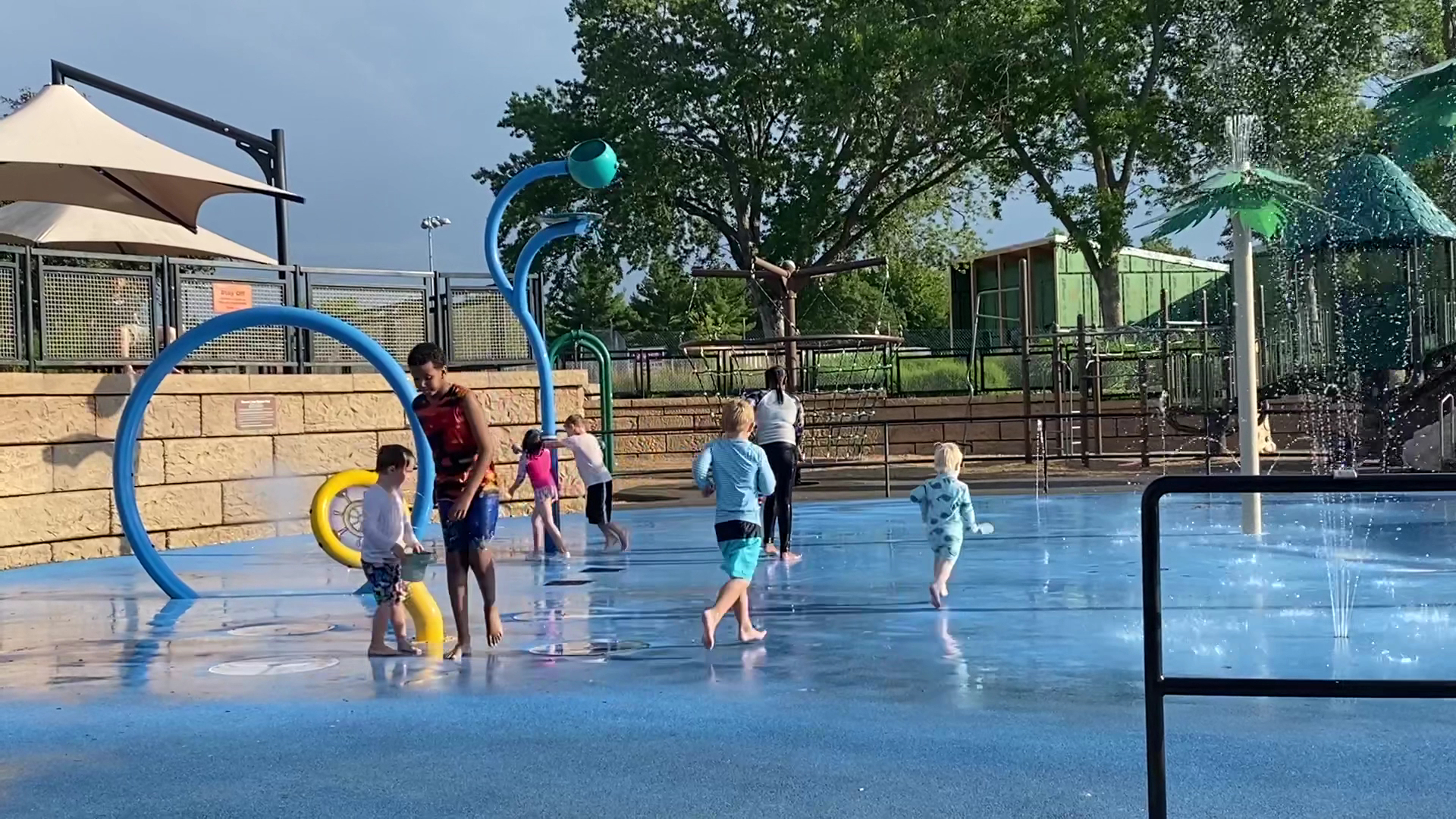 Round Lake Splash Pad photo 2