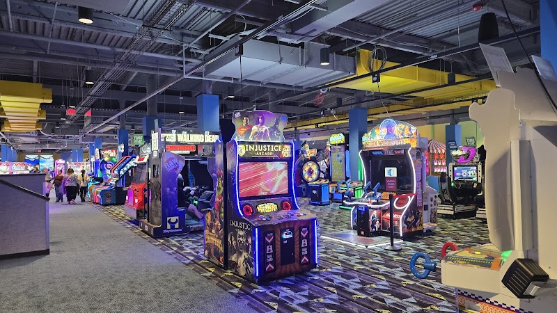 Round1 Bowling & Arcade - Edison photo 3