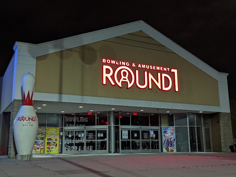 Round1 Bowling & Arcade - Puente Hills Mall photo 3