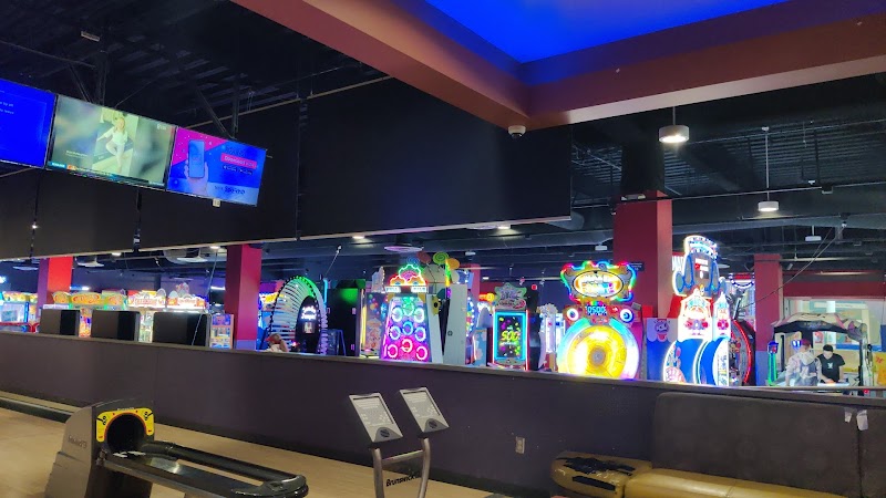 Round1 Bowling & Arcade photo 2