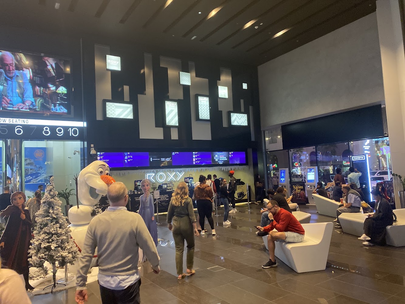 Roxy Cinemas City Walk photo 2