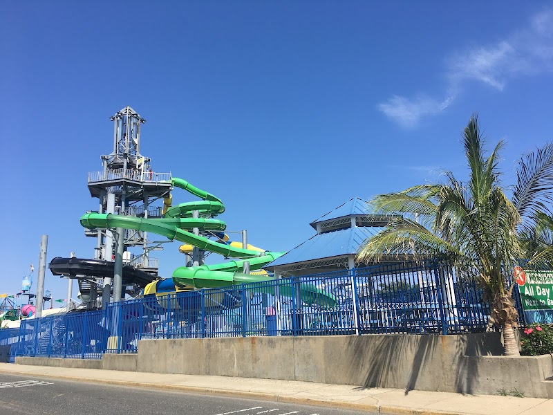 Runaway Rapids Waterpark photo 2