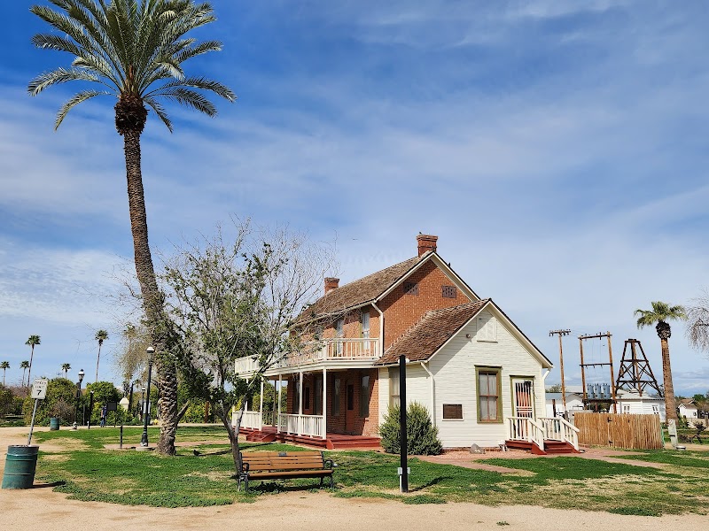 Sahuaro Ranch Park photo 3