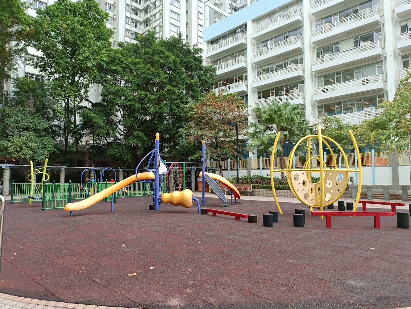 Sai Wan Ho Playground photo 4