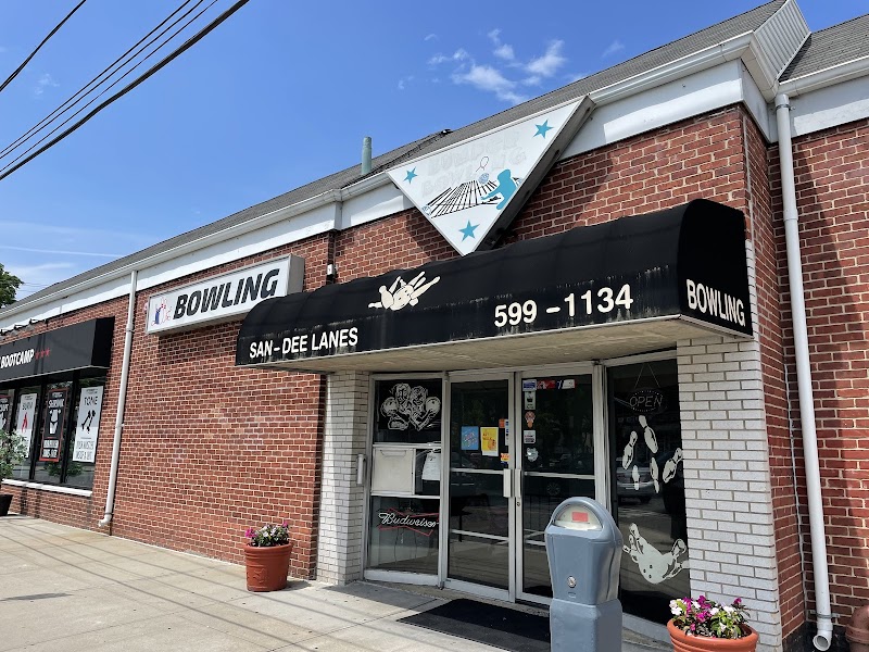 San-Dee Lanes of Malverne photo 2