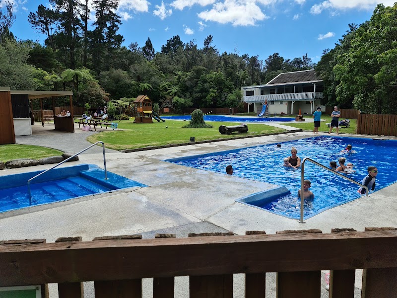 Sapphire Springs Holiday Park & Mineral Pools photo 3