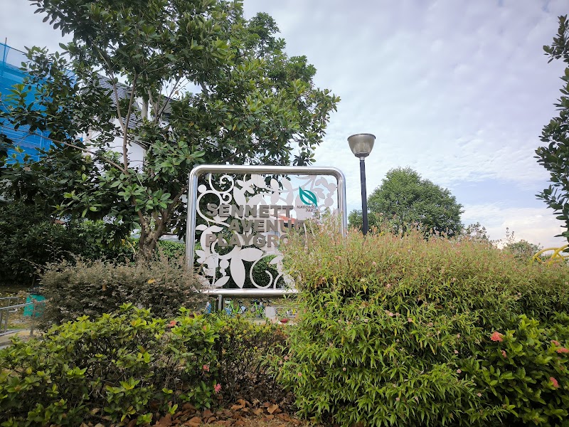 Sennett Avenue Playground photo 2