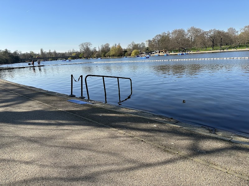 Serpentine Lido