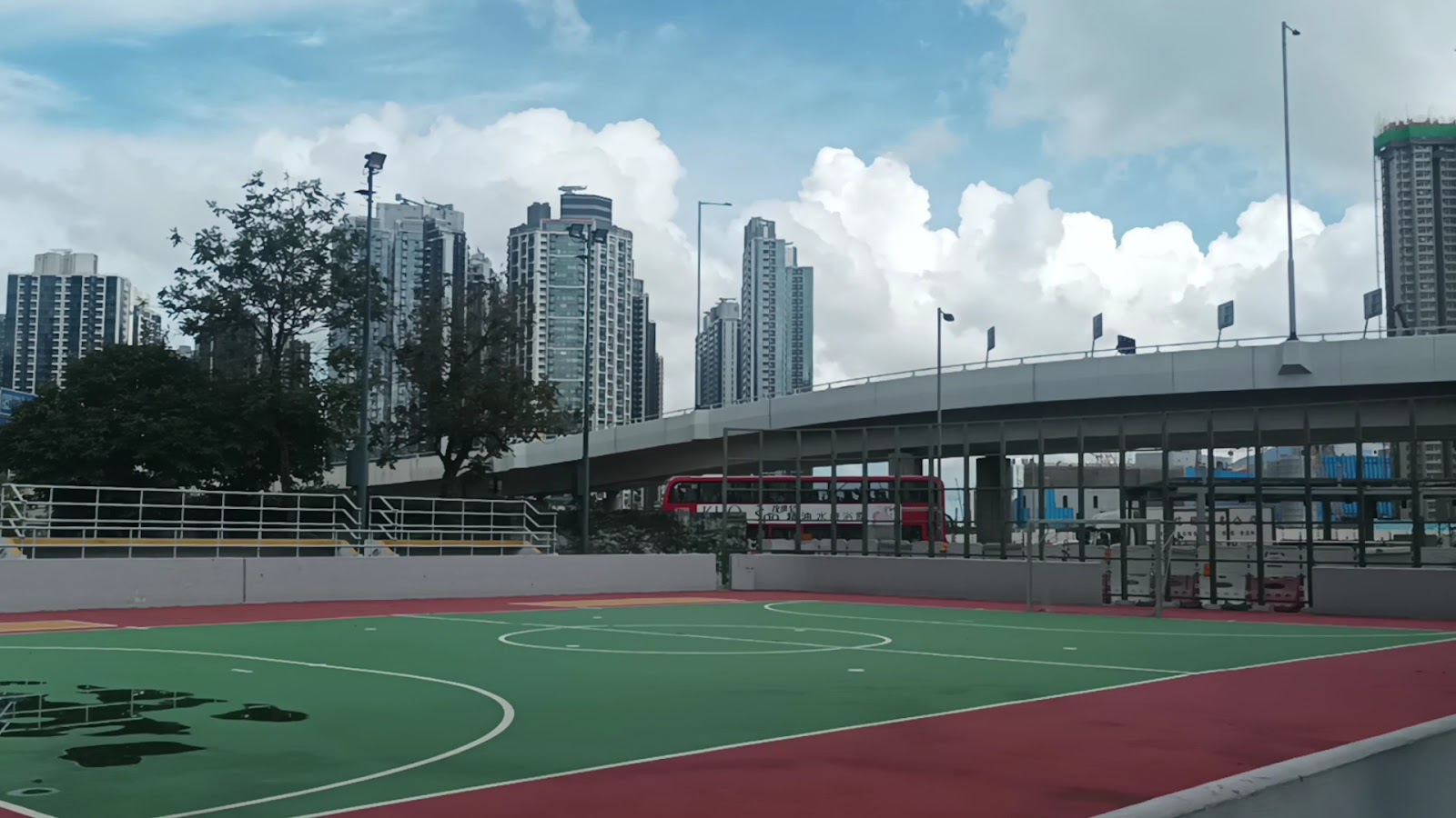Shek Ku Lung Road Playground photo 3