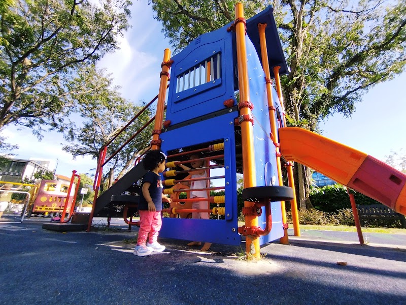 Shelford Road Playground photo 3