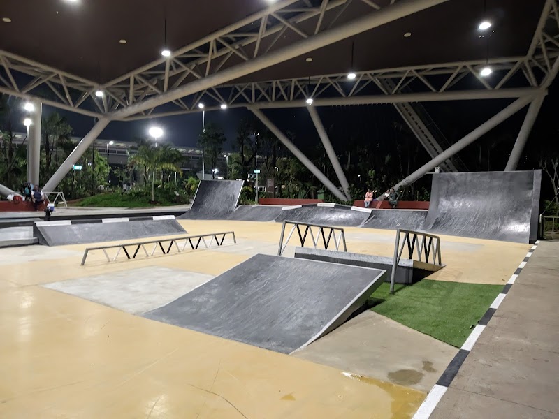 SkatePark @ Lakeside Garden photo 2