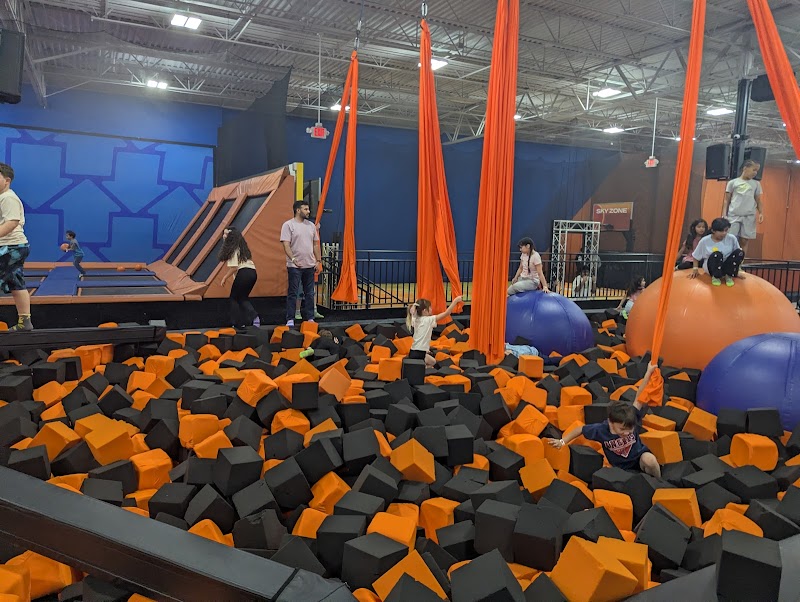 Sky Zone Santa Clarita photo 2
