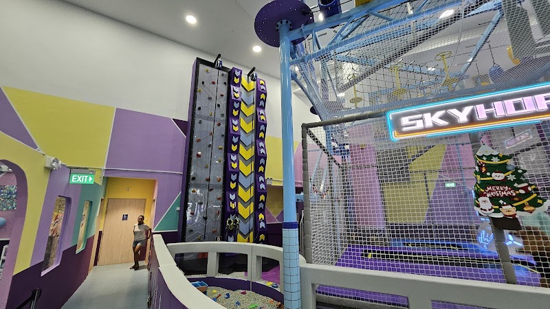 SkyHop Indoor Playground