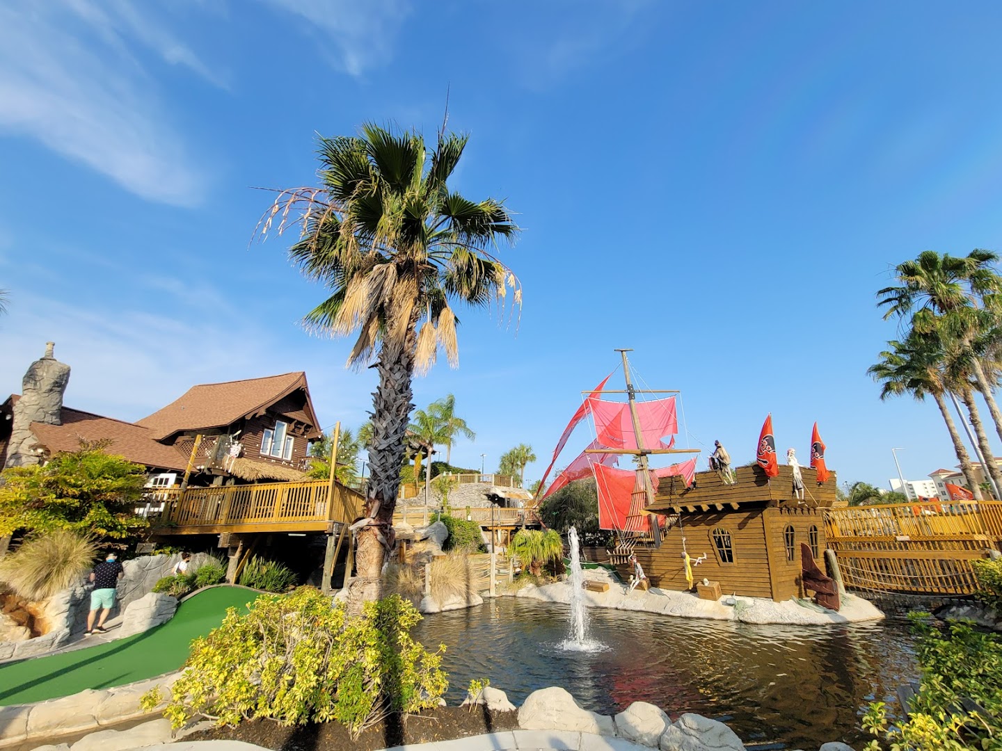Smugglers Cove Adventure Golf