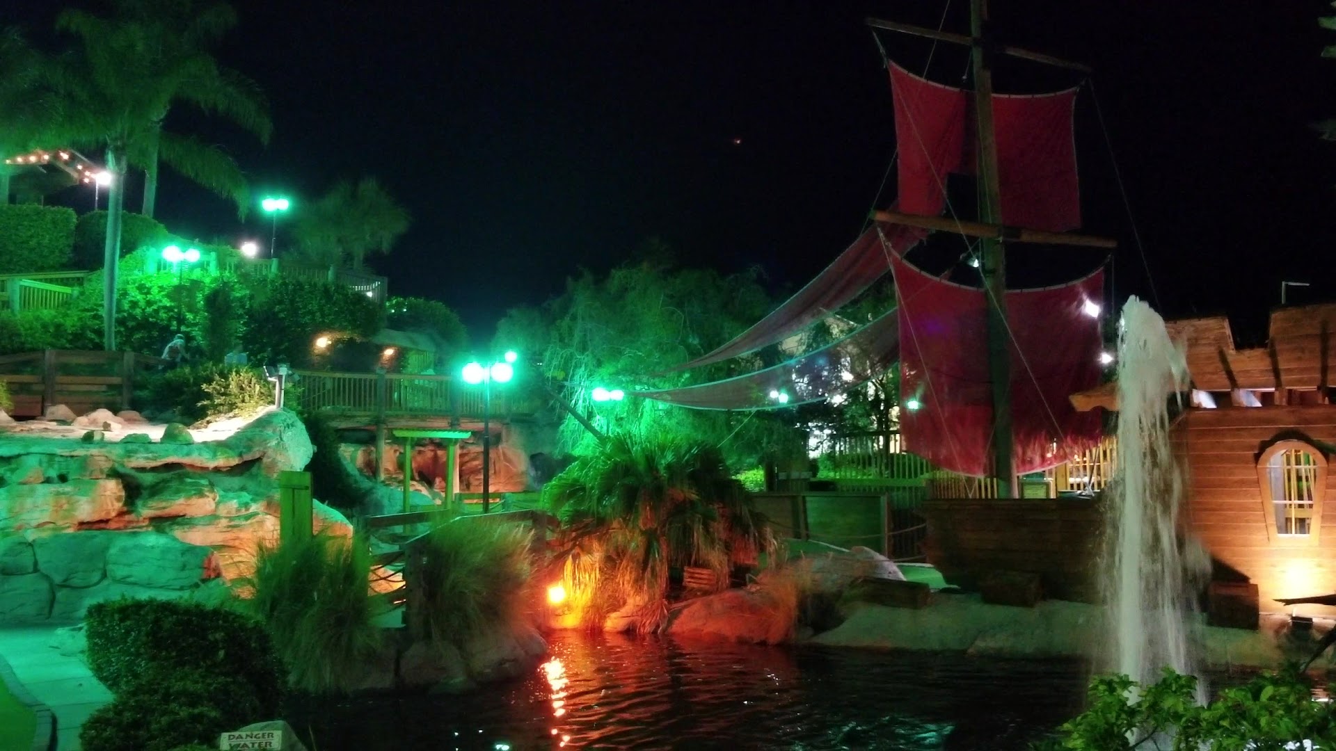 Smugglers Cove Adventure Golf photo 2