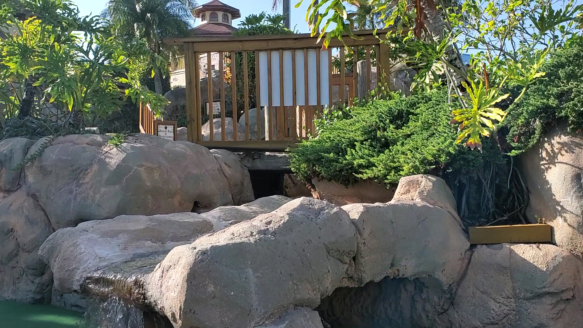 Smugglers Cove Adventure Golf