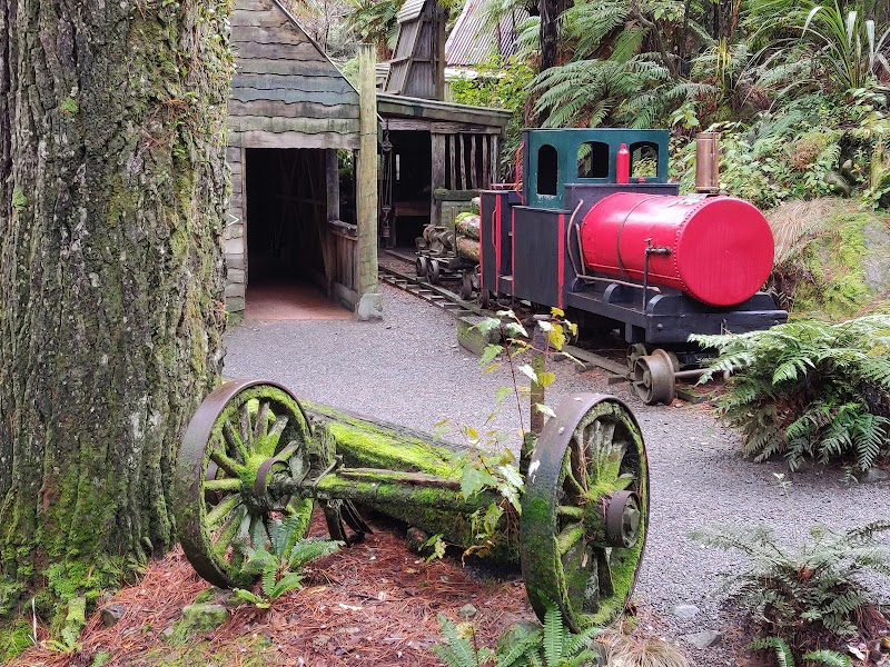 Staglands Wildlife Reserve & Café photo 2