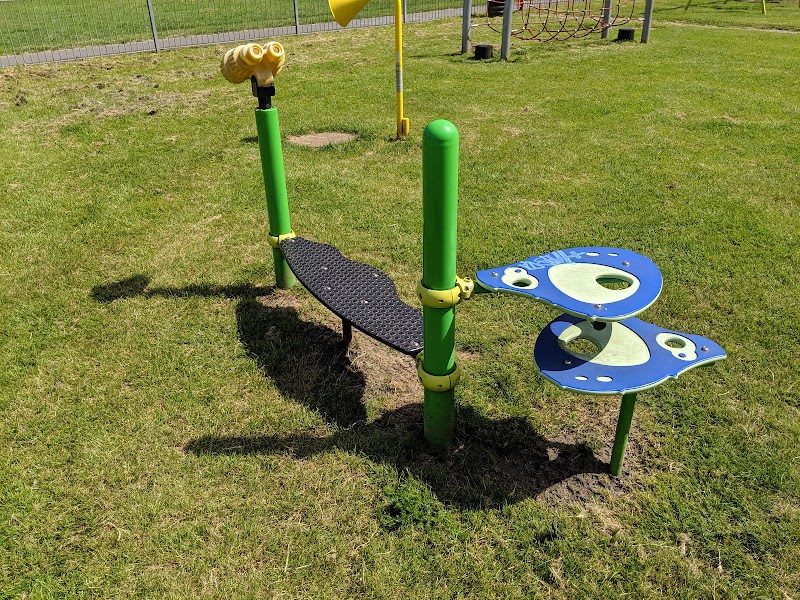 Stamford Brook Common children's play area photo 2