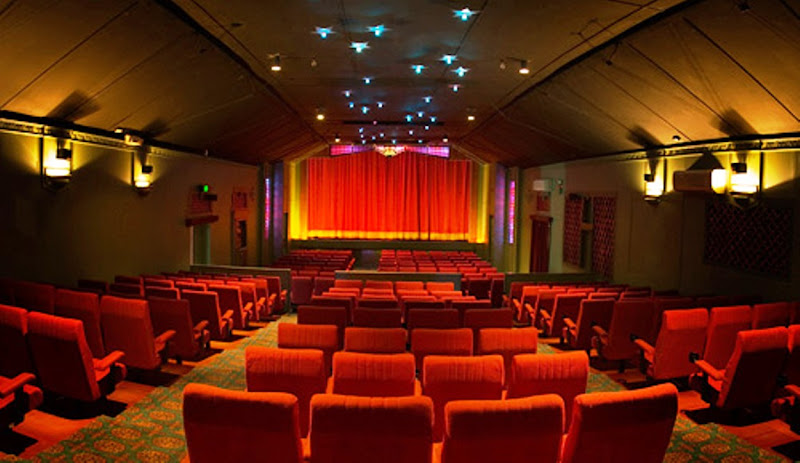 Star Cinemas Dana Plaza