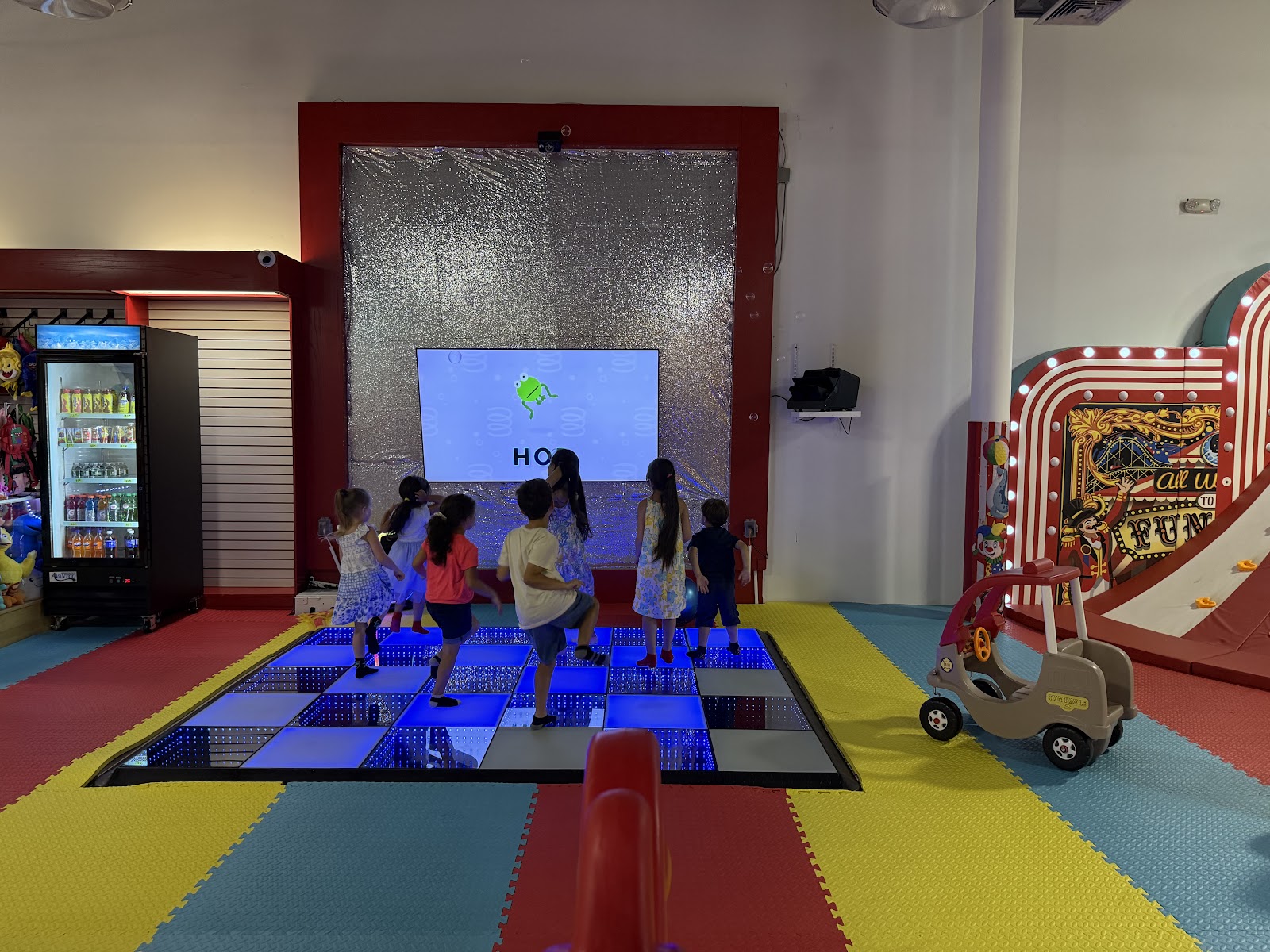 Star Park Indoor Playground – Franklin Mall photo 2