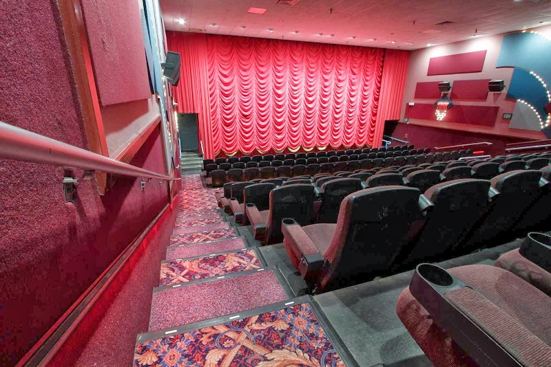Starlight Whittier Village Cinemas photo 2