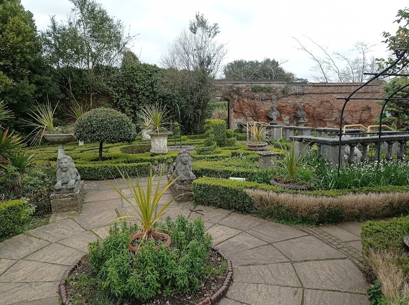 Stockwood Park photo 2