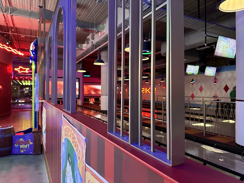 Strike Bowling Rundle Place photo 3