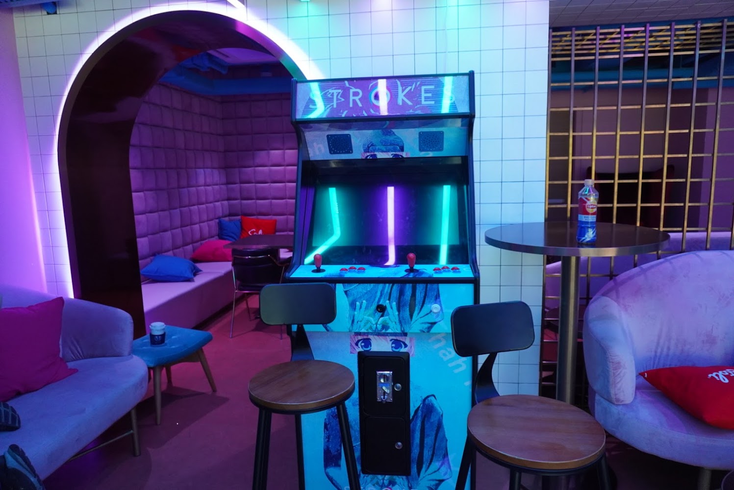 Strokes Hong Kong photo 5