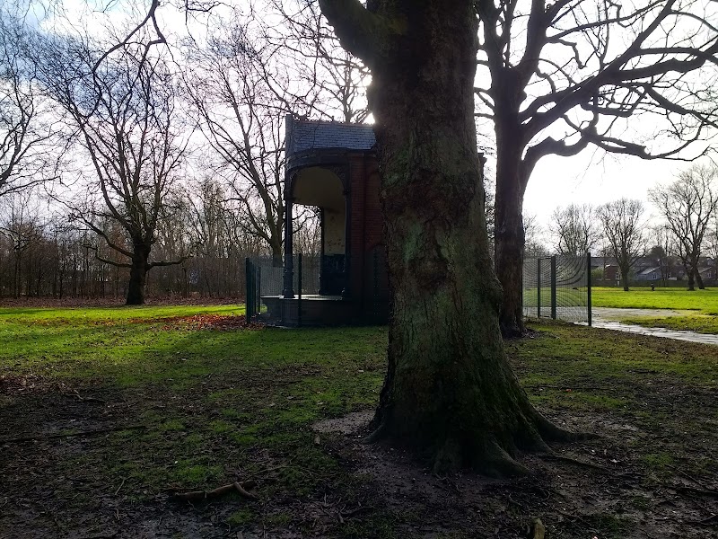Summerfield Playground photo 2