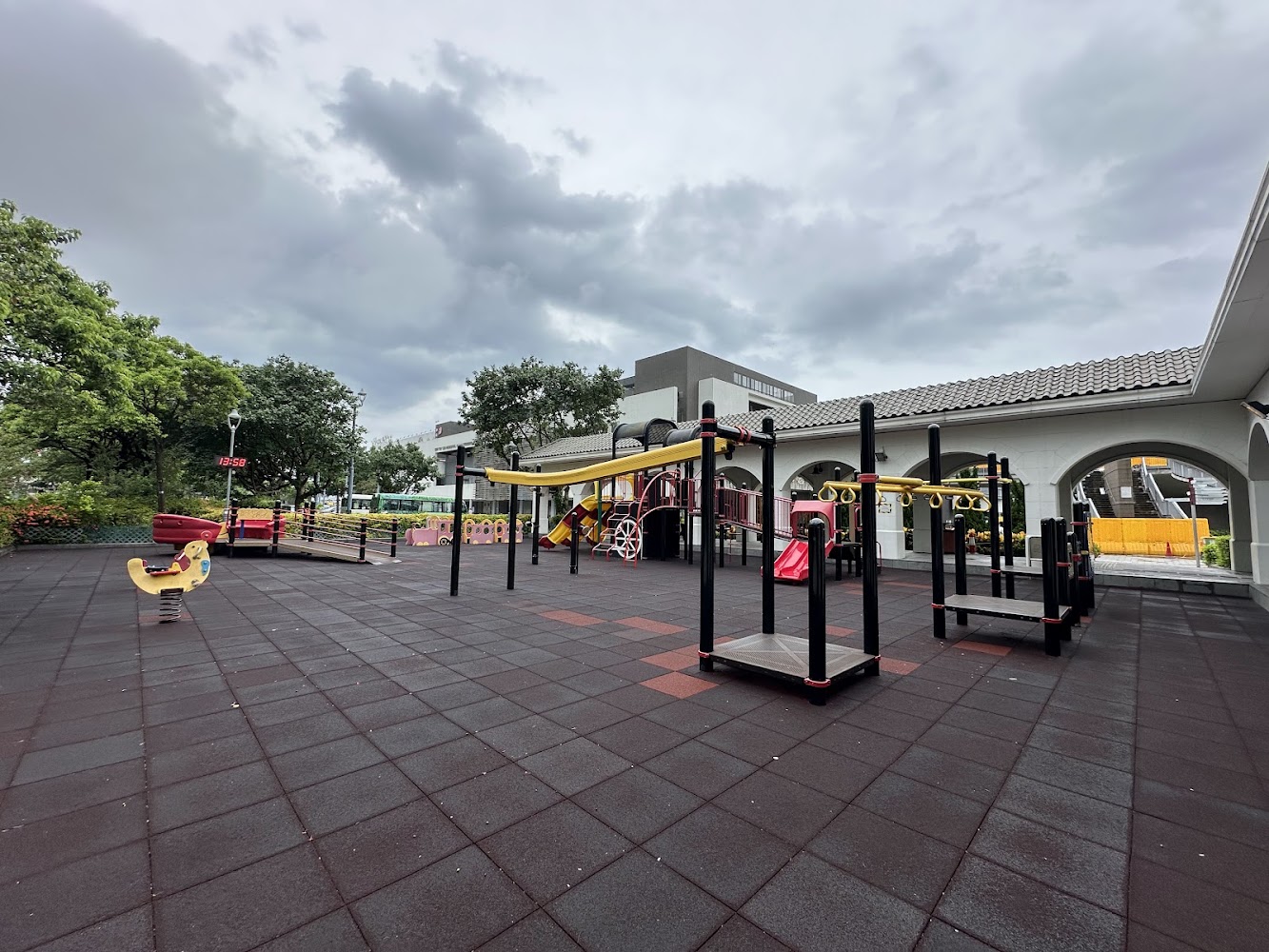 Sun Yat Sen Park Children's Playground photo 2