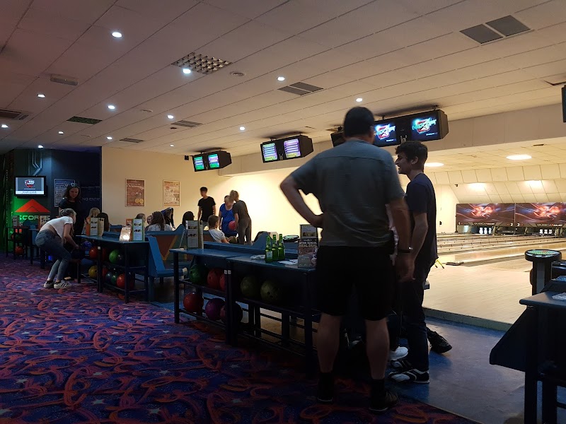 Superbowl UK Macclesfield photo 2