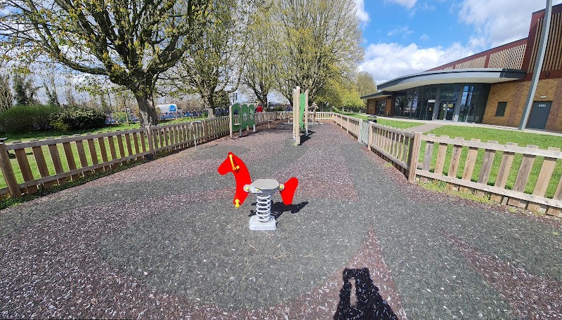 Sutcliffe Park small playground photo 2