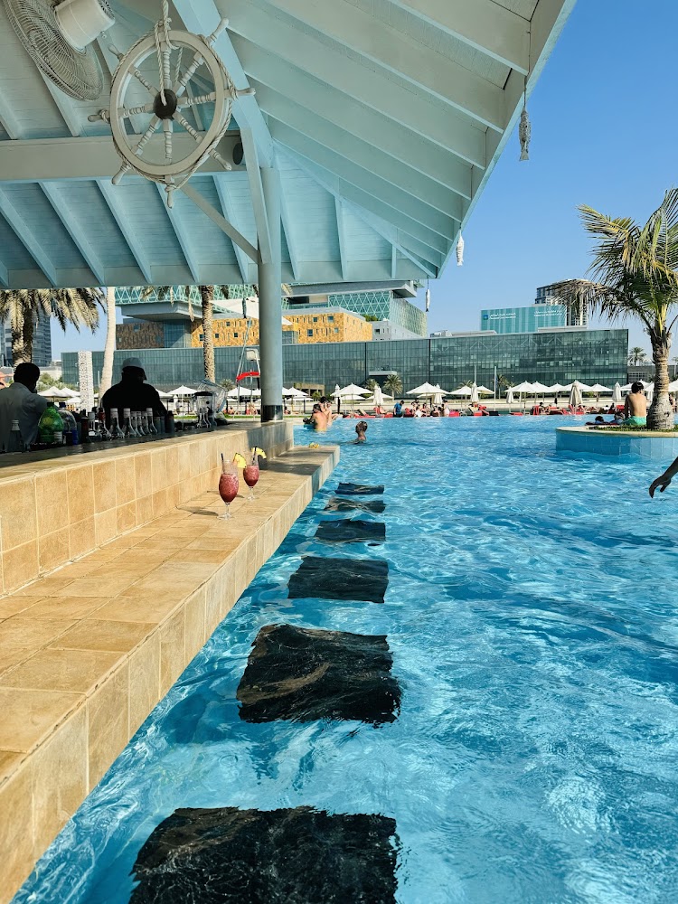 Swimming pool photo 4