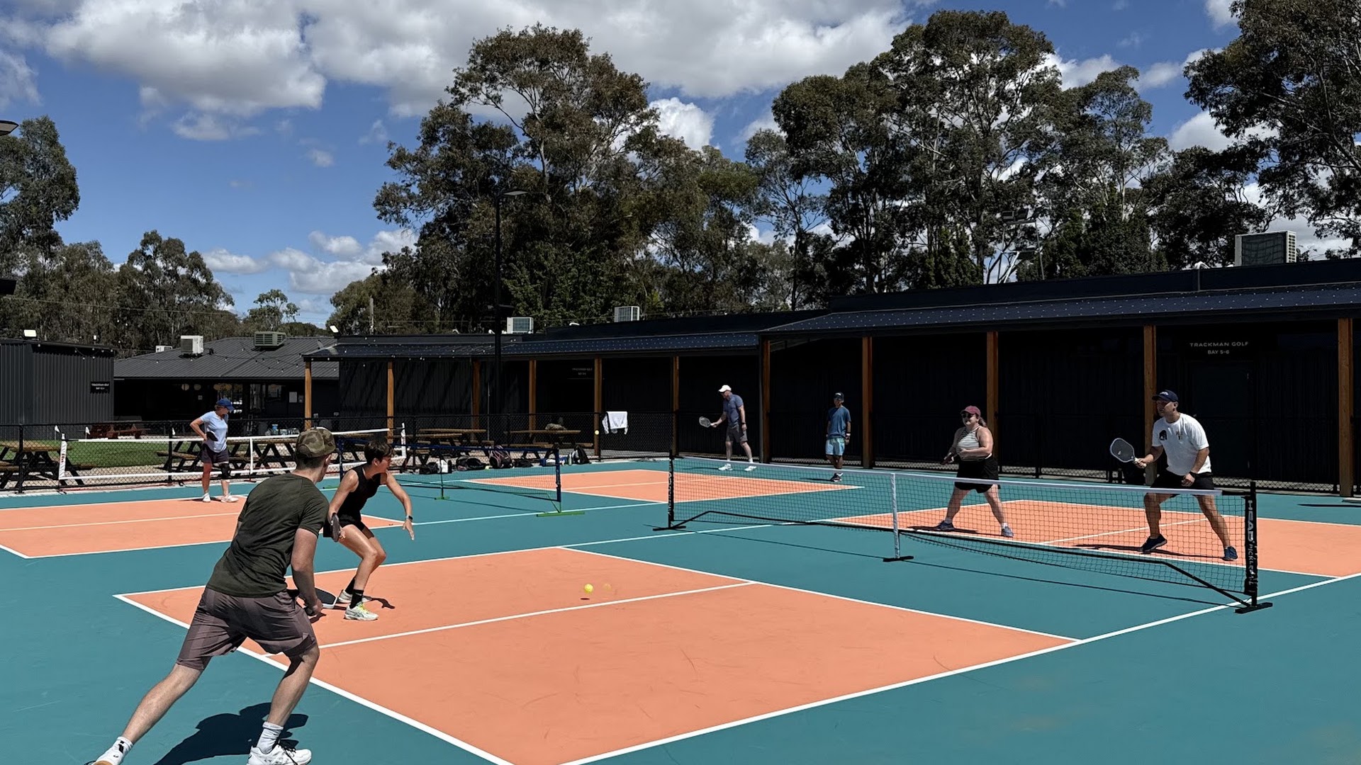 Swing & Serve - Pickleball, Golf Simulators & Mini Golf Bundoora