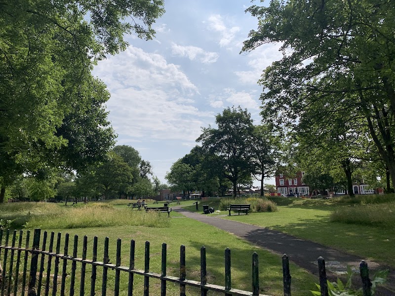 Swinton Grove Park