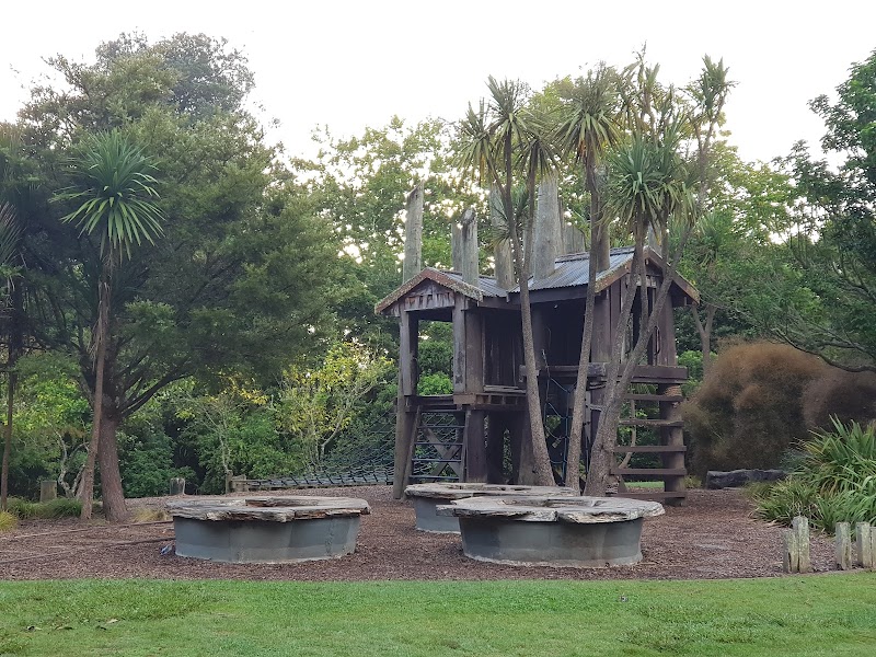 Tōtara Park Pools photo 2