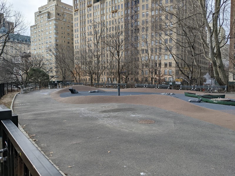 Tarr-Coyne Wild West Playground 🛝 photo 2