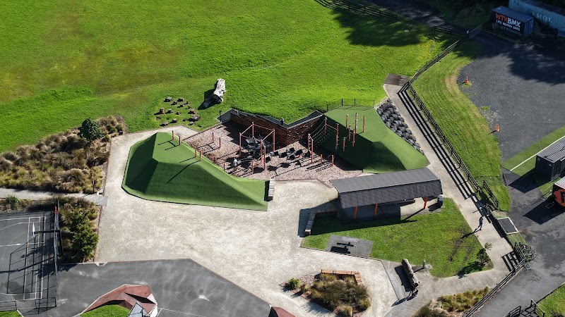 Te Rangi Hiroa Youth Park Adventure Playground photo 3