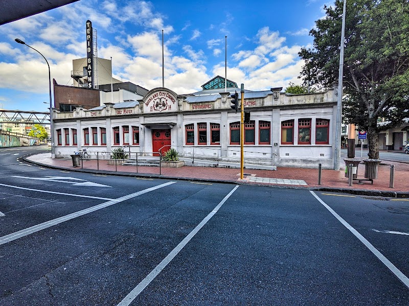 Tepid Baths photo 3