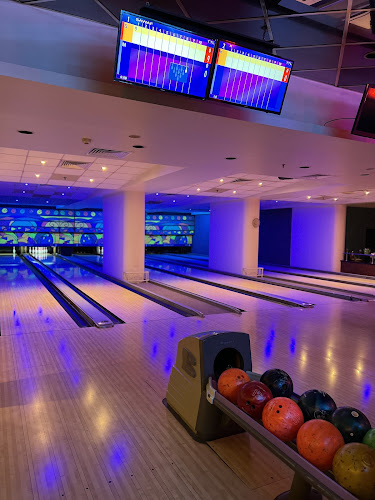 The Avenue Bowling