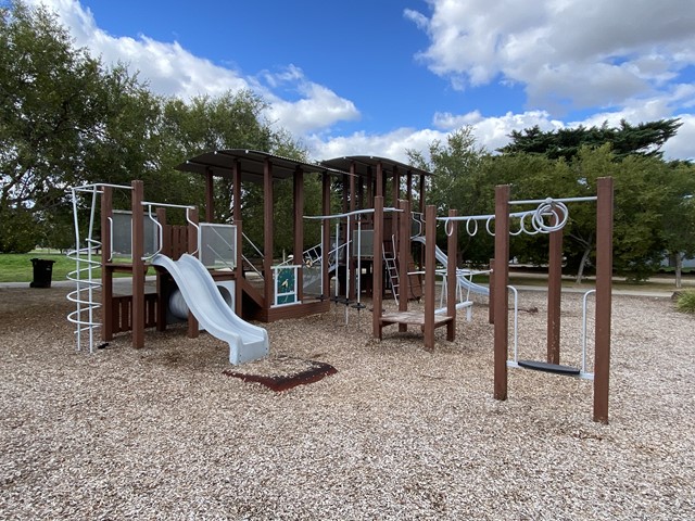The Avenue Playground