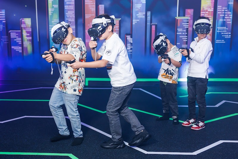 THE CUBE VR & Parties