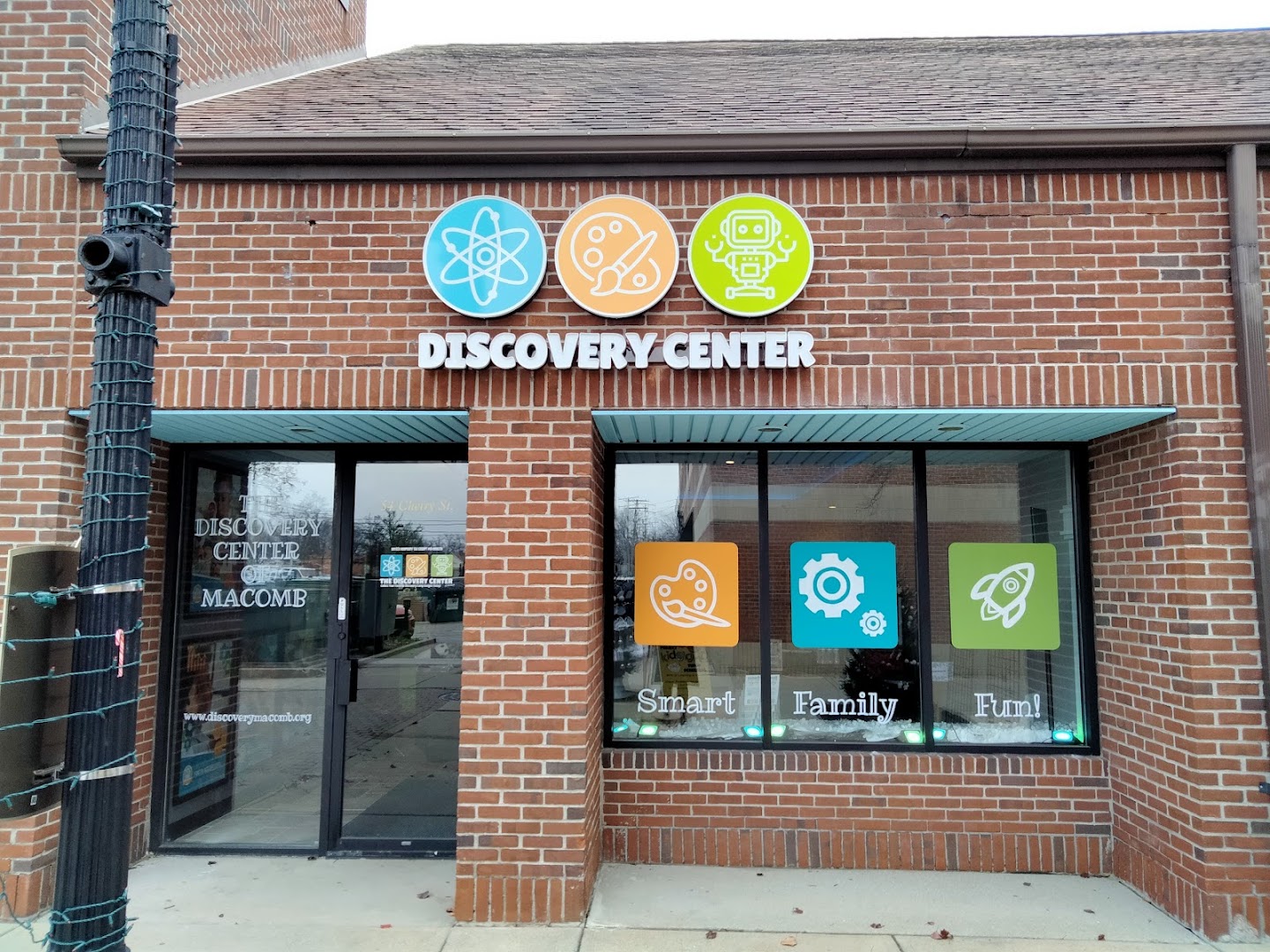 The Discovery Center of Macomb photo 2
