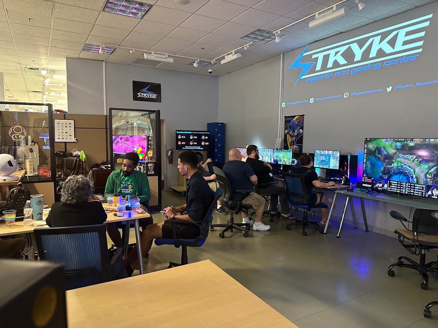 The Forge Social Gaming Center photo 2