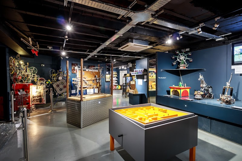 The MAD Museum