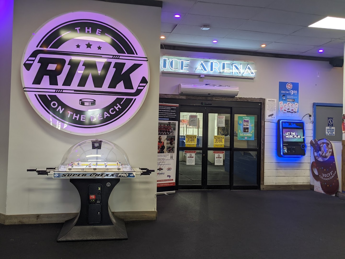 The Rink on the Beach photo 2