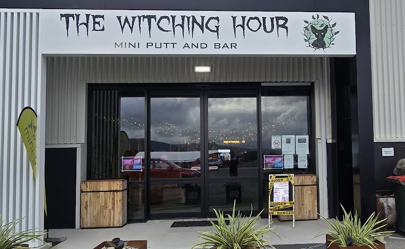 The Witching Hour Mini Putt and Bar Brewtown