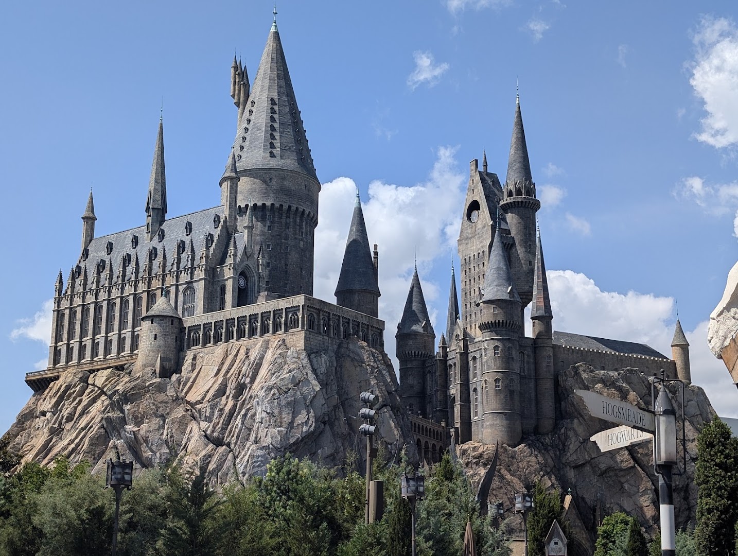 The Wizarding World of Harry Potter - Hogsmeade
