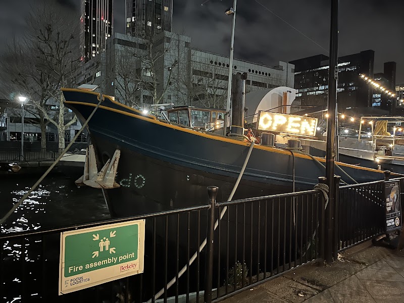 Theatreship photo 3